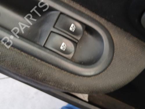 left-front-window-switch-renault-clio-iii-br01-cr01-2005-2006-2007-2008-2009-2010-2011-2012-2013-2014-33850405 main image