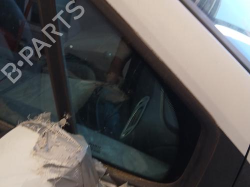 Vidro triangular frente direito Vidro triangular frente direito RENAULT MODUS / GRAND MODUS (F/JP0_) 1.5 dCi (FP0F, JP0F) (86 hp) 33828560 33828560