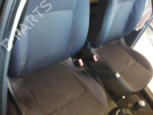 Used Right front seat RENAULT CLIO III (BR0/1, CR0/1) 1.2 16V (BR0P, CR0P) (101 hp) 24370636