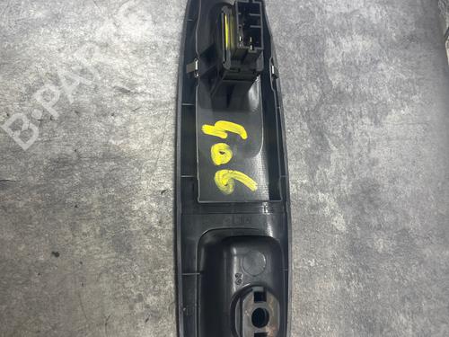 Used Right front window switch Right front window switch 37623026 37623026