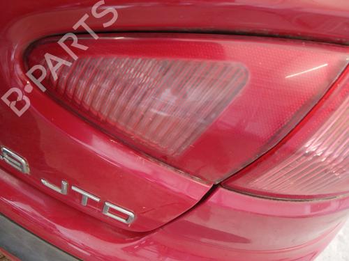 right-tailgate-light-alfa-romeo-147-937_-2000-2001-2002-2003-2004-2005-2006-2007-2008-2009-2010-32993167 main image