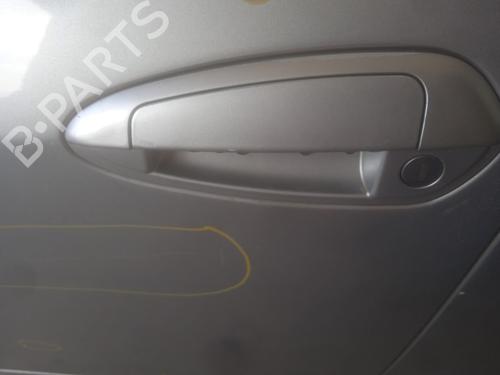 Used Front left exterior door handle FIAT GRANDE PUNTO (199_) 1.3 D Multijet (75 hp) 24116426