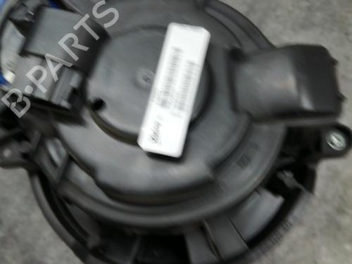 Used Heater blower motor Heater blower motor RENAULT MEGANE IV Hatchback (B9A/M/N_) 1.5 Blue dCi 95 (B9A2, B9A6) (95 hp) 25153204 25153204