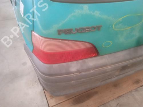 Used Left taillight PEUGEOT 106 II (1A_, 1C_) 1.0 i (50 hp) 23795484