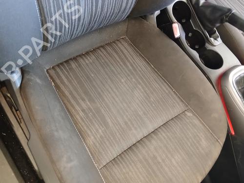Sedile anteriore destro Sedile anteriore destro OPEL ASTRA J Sports Tourer (P10) [2010-2015] 36010195 36010195