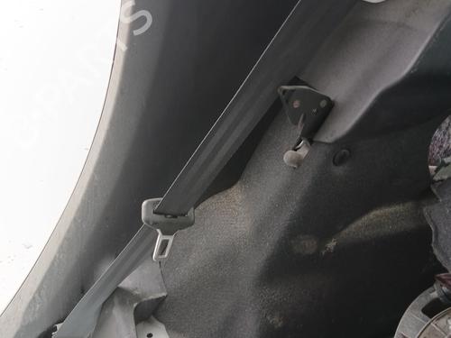 Sikkerhedssele bag højre Sikkerhedssele bag højre PEUGEOT 208 I (CA_, CC_) 1.2 VTI 82 (82 hp) 33945905 33945905