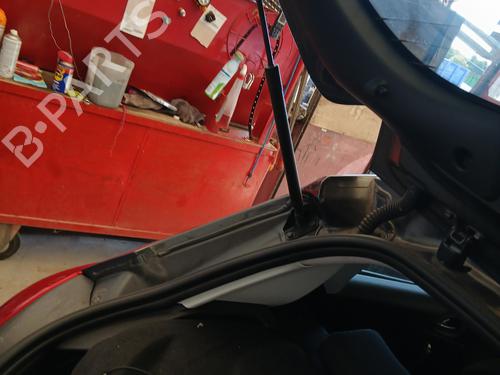 Tailgate lift support PEUGEOT 208 I (CA_, CC_) 1.2 VTI 82 | BP28621996C138