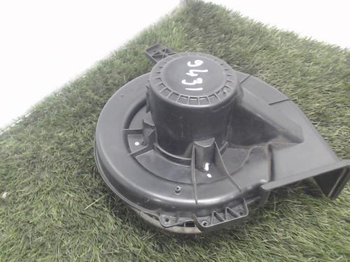 Heater blower motor SEAT IBIZA IV (6J5, 6P1) 1.4 TDI | BP20880392M62 