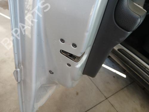 Used Front left lock VOLVO V50 (545) D5 (179 hp) 29968781