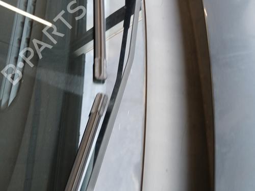 Front windshield wiper arm FORD FOCUS II (DA_, HCP, DP) 1.6 TDCi | BP32215568C143