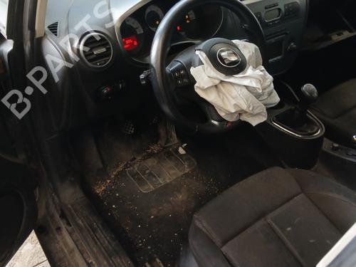 Right rear window switch SEAT LEON (1P1) 2.0 TDI | BP30354340I28 - Image 9