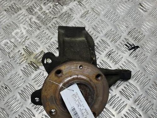 Used Left front steering knuckle Left front steering knuckle PEUGEOT 205 II (20A/C) 1.1 (60 hp) 20882665 20882665