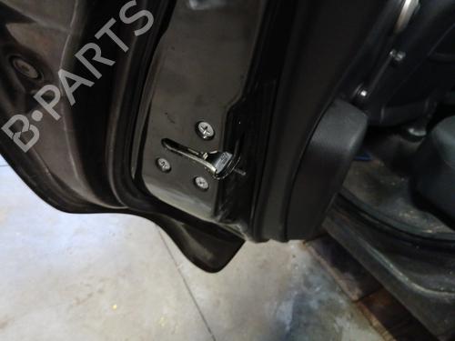 Fechadura trás esquerda NISSAN MICRA III (K12) 1.2 16V (65 hp) 32030171