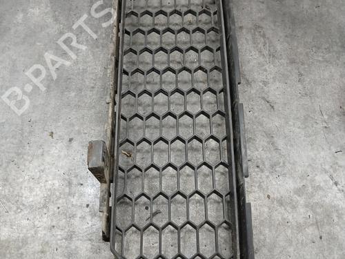 Used Grille ALFA ROMEO 156 Sportwagon (932_) 2.0 16V T.SPARK (932A2) (155 hp) 31293717