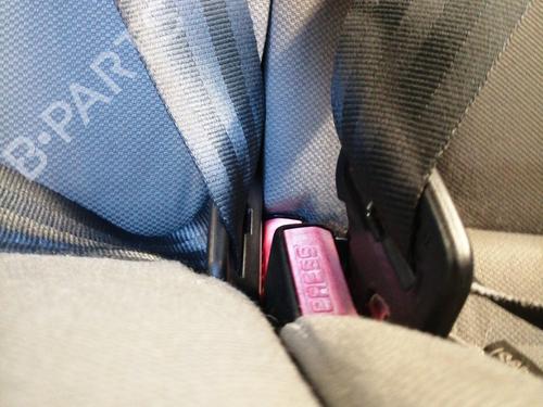 seat-buckle-renault-megane-iii-hatchback-bz01_-b3_-2008-27249071 main image