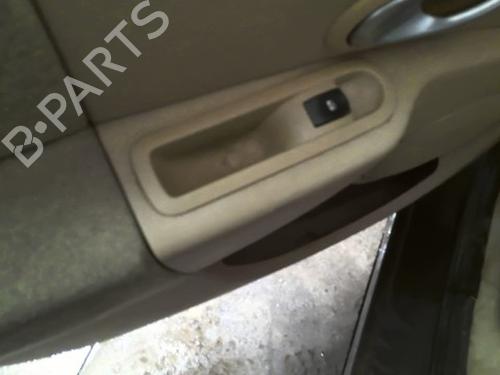 Used Left rear window switch Left rear window switch RENAULT MODUS / GRAND MODUS (F/JP0_) 1.5 dCi (FP0D, JP0D) (82 hp) 40160621 40160621