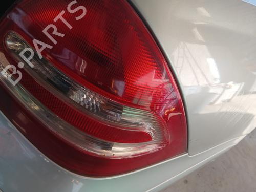 Right taillight MERCEDES-BENZ C-CLASS (W203) C 220 CDI (203.006) | BP30098371C35