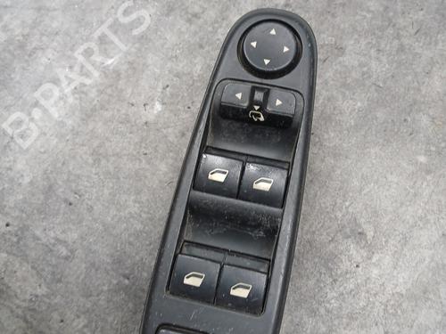 Used Left front window switch Left front window switch CITROËN C4 Picasso I MPV (UD_) 2.0 HDi 138 (136 hp) 32438410 32438410