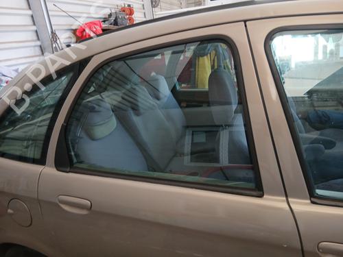 BP29917676C21 main image