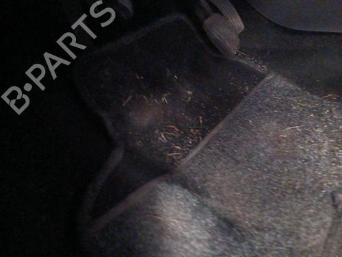 Kløtsj FORD FOCUS III Turnier 1.0 EcoBoost (100 hp) 33181729