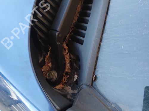 Used Front wiper motor Front wiper motor PEUGEOT 407 (6D_) 2.0 HDi 135 (6DRHRH, 6DRHRE, 6DRHRG, 6DRHRJ) (136 hp) 33828533 33828533