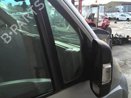 front-right-quarter-glass-peugeot-boxer-van-2006-40203716 main image