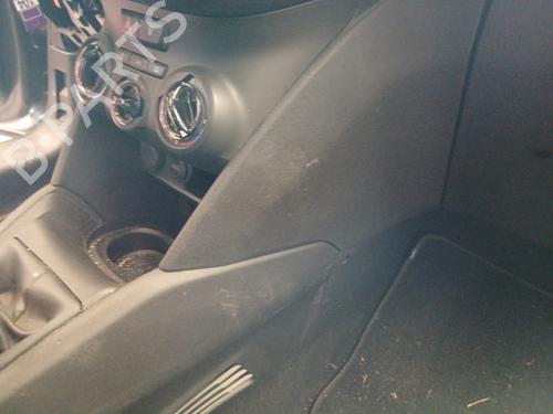 Radio PEUGEOT 208 I (CA_, CC_) 1.2 VTI 82 | BP28621964E6