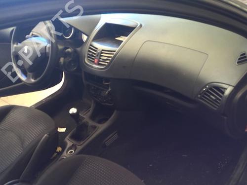 Dashboard PEUGEOT 206+ (2L_, 2M_) 1.1 | BP39979898C46 - Image 5