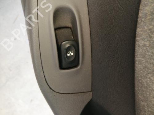 Raamschakelaar rechts voor RENAULT MEGANE I (BA0/1_) 1.6 16V (BA04, BA0B, BA11, BA1J, BA16, BA19, BA1K, BA1V,... (107 hp) 26965182