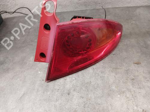 Used Right taillight SEAT LEON (1P1) 1.6 TDI (105 hp) 30543660