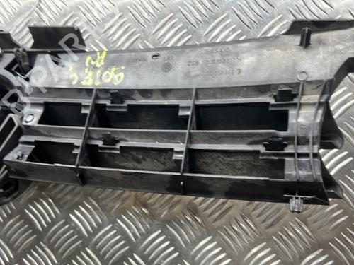 Grille VW GOLF IV (1J1) 1.6 16V | BP21277597C40 