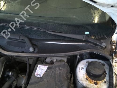 Used Front wiper motor Front wiper motor PEUGEOT 206 Hatchback (2A/C) 1.9 D (69 hp) 40203707 40203707