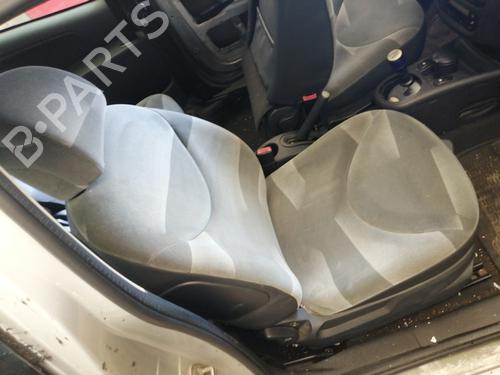Beifahrersitz für CITROËN C2 (JM_) 1.4 HDi (68 hp) 24609570
