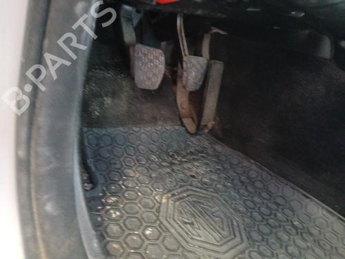 Pédale d'embrayage MERCEDES-BENZ C-CLASS (W203) C 220 CDI (203.008) (150 hp) 32113706