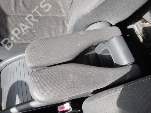 Used Armrest / Center console Armrest / Center console RENAULT SCÉNIC II (JM0/1_) 1.5 dCi (JM1E, JM16) (106 hp) 32671385 32671385