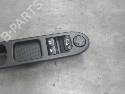 Used Left front window switch Left front window switch PEUGEOT 207 (WA_, WC_) 1.4 HDi (68 hp) 40531242 40531242