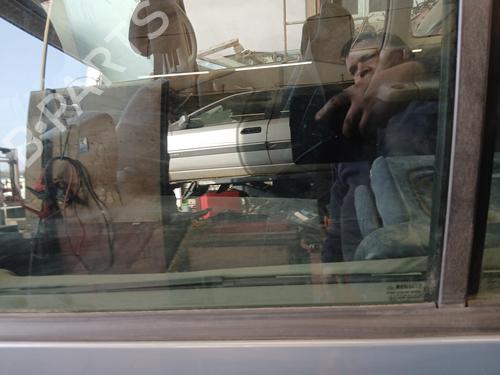 rear-left-door-window-renault-espace-iv-jk01_-2002-32821418 main image
