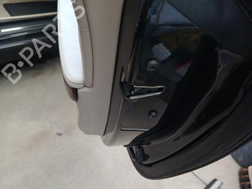 Used Front right lock BMW 3 Coupe (E92) 330 d (231 hp) 28521844