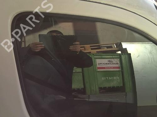 Used Right front door Right front door CITROËN BERLINGO / BERLINGO FIRST Box Body/MPV (M_) 2.0 HDI 90 (MBRHY, MCRHY) (90 hp) 40253921 40253921