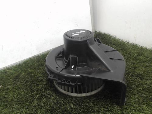 Heater blower motor SEAT IBIZA IV (6J5, 6P1) 1.4 TDI | BP20880392M62 
