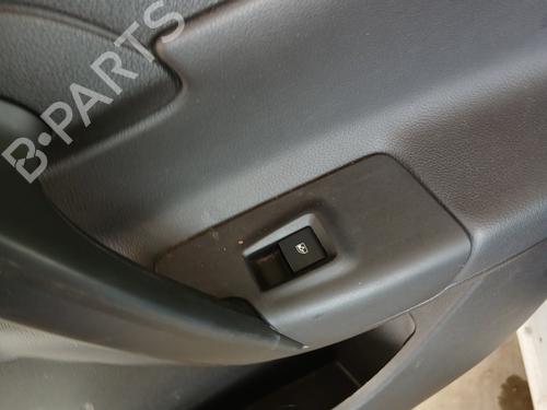 Højre bagtil elrude kontakt OPEL MERIVA B MPV (S10) 1.7 CDTI (75) (110 hp) 32135173