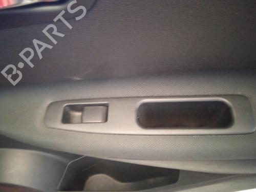 Used Right rear window switch NISSAN QASHQAI / QASHQAI +2 I (J10, NJ10, JJ10E) 2.0 dCi All-wheel Drive (150 hp) 20882109