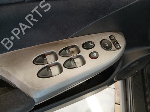 Used Right front window switch HONDA CIVIC VIII Hatchback (FN, FK) 2.2 CTDi (FK3) (140 hp) 30299152