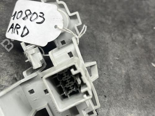 Used Lamp holder Lamp holder FORD FIESTA VI (CB1, CCN) 1.25 (82 hp) 33213405 33213405