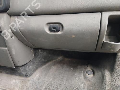 Used Glove box RENAULT MASTER II Van (FD) 2.8 dTI (FD0C, FD0F, FD2B, FD2F, FD3C, FD3F) (114 hp) 29943034