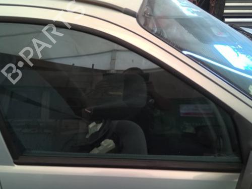 Used Front right door window Front right door window 39215867 39215867