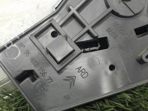 Used Rear right interior door handle Rear right interior door handle CITROËN C5 I (DC_) 2.0 HDi (DCRHZB, DCRHZE) (109 hp) 20885160 20885160