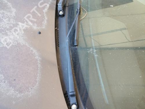 Used Front windshield wiper arm PEUGEOT 306 Hatchback (7A, 7C, N3, N5) 1.9 DT (90 hp) 27732193