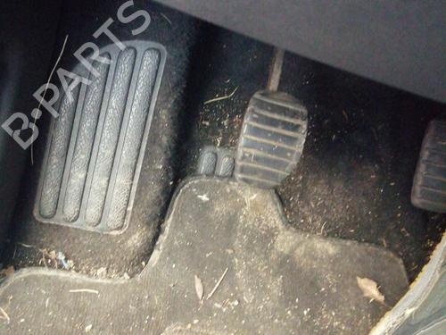 clutch-pedal-renault-clio-iii-br01-cr01-2005-2006-2007-2008-2009-2010-2011-2012-2013-2014-24369084 main image