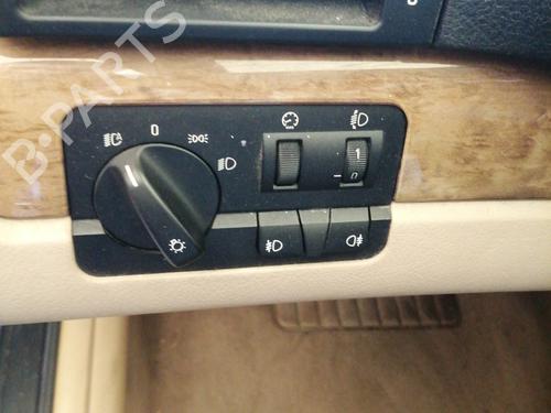 Used Headlight switch BMW 3 (E46) 320 d (150 hp) 26240438